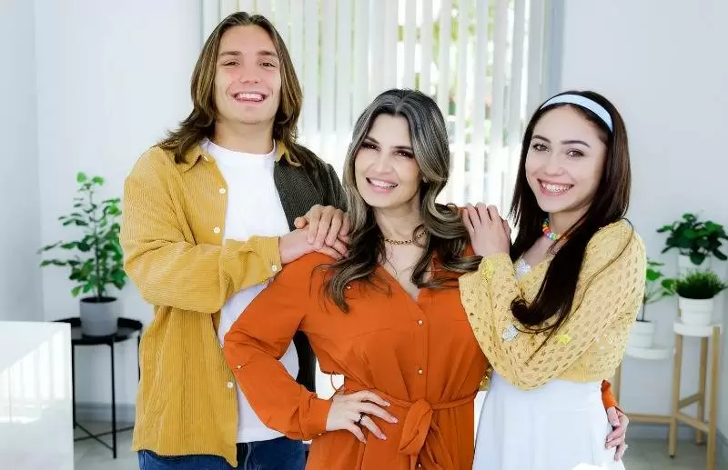 New  Krystal Sparks  Mia River Would a Goody Two Shoes Suck Her Stepbrothers Cock Under the Table (16-05-2025) Hardcore  Roleplay  Family  Threesome  ILUVY  lulustream.com  bigwarp.io