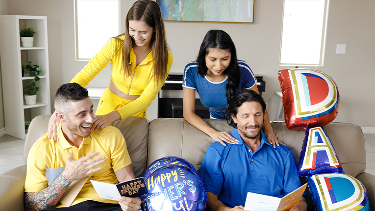 TeamSkeet Classics / Kourtney Rae, Penelope Woods, Tommy Gunn, Billy Boston / More Than Pampering / 02.01.2024